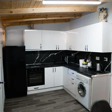 Apartment Luxury Square 21 *
